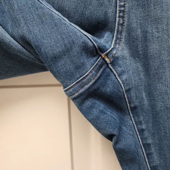 Madewell Curvy Roadtripper Jean SIZE 32 - Picture 3 of 5